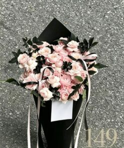 Night-fairy kiss bouquet