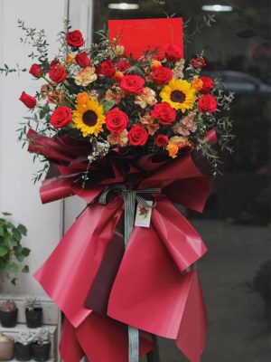 Grand Blooming Stand
