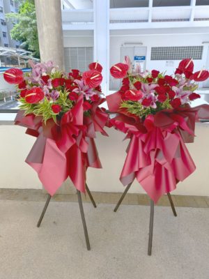 Grand-Blooming-Stand