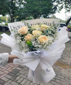 bylands @ roses Small Champagne Stars