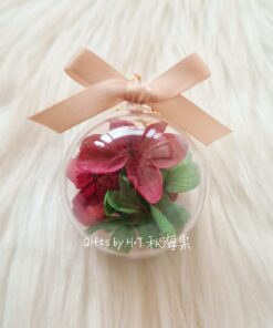 Handmade Floral Charm Xmas Bubble close up