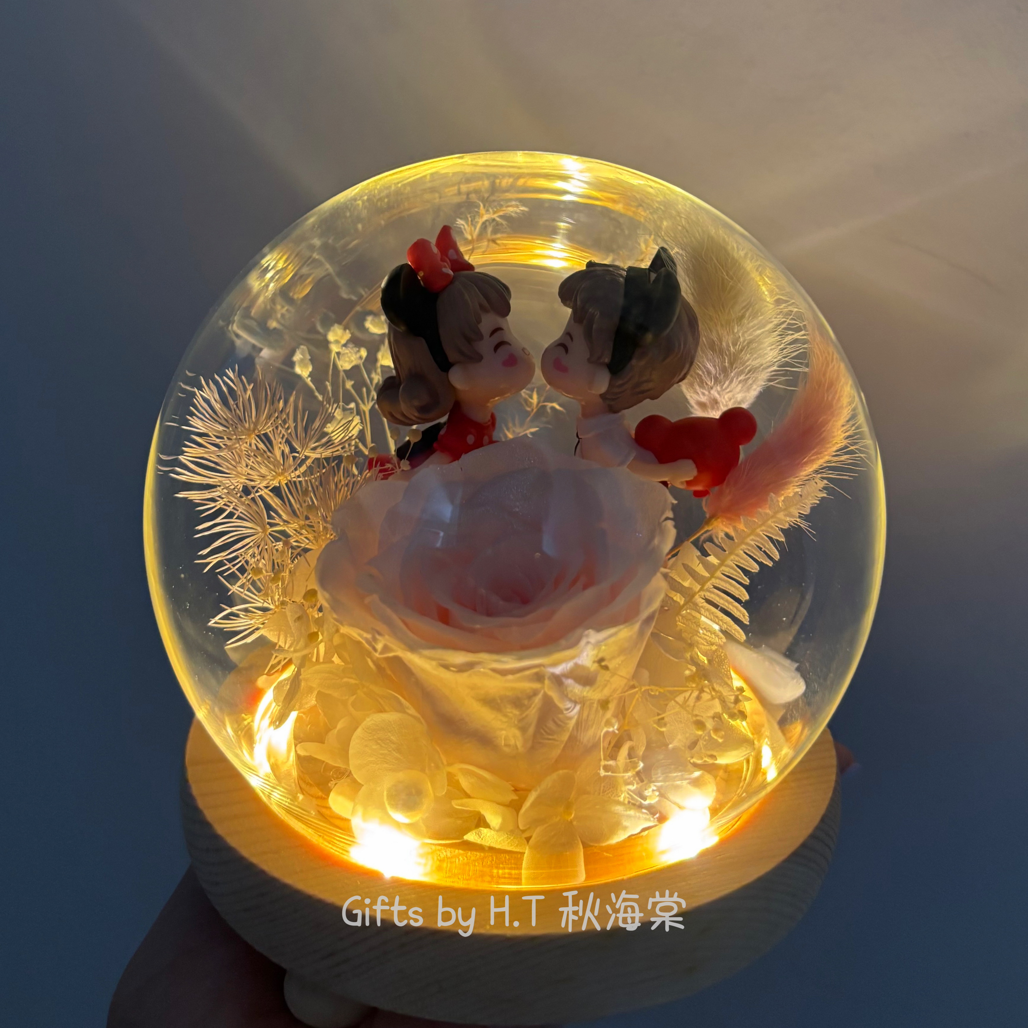 My Valentine Preserved Glass Dome led