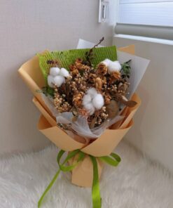 Dried-flower bouquet